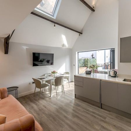 Pass The Keys Dahlia Contemporary Town Centre Apartment Шрусбъри Екстериор снимка