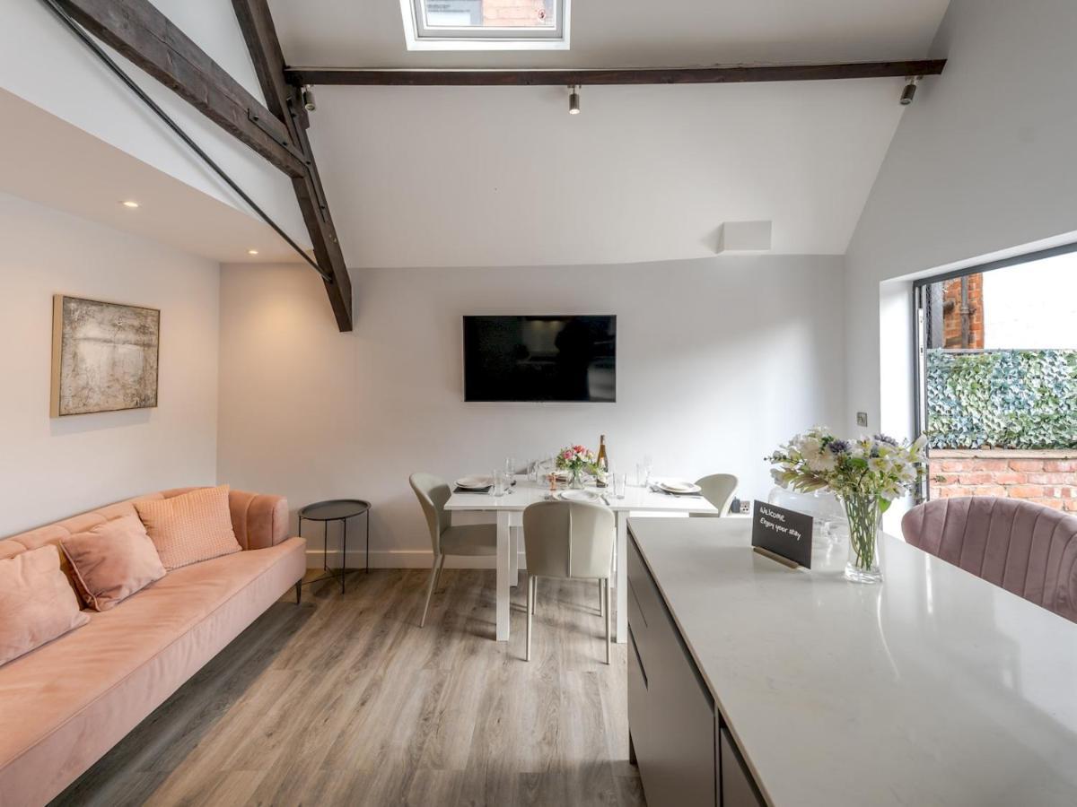 Pass The Keys Dahlia Contemporary Town Centre Apartment Шрусбъри Екстериор снимка